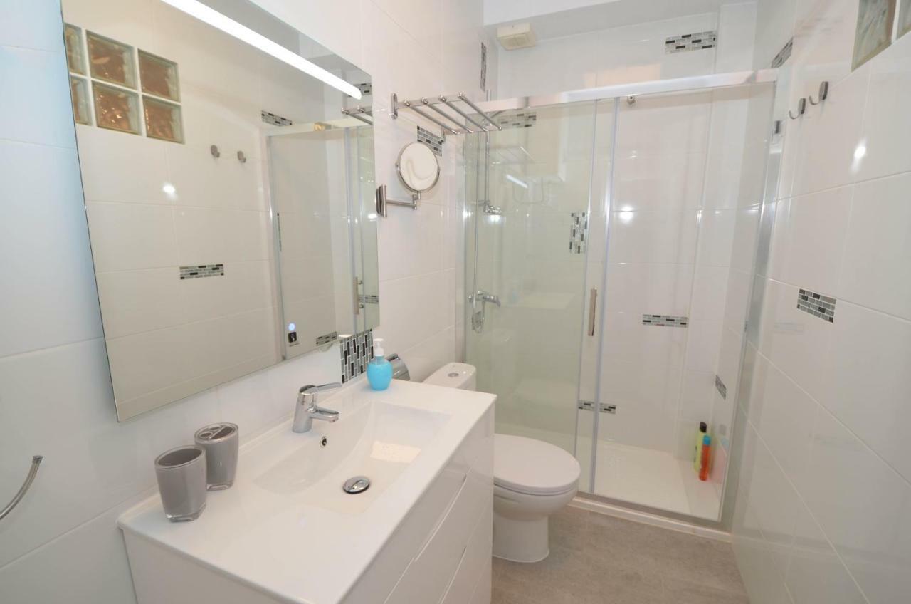Punta Prima Pleasure With Private Parking In A Gated Community Close To The Beach Torrevieja Exterior foto