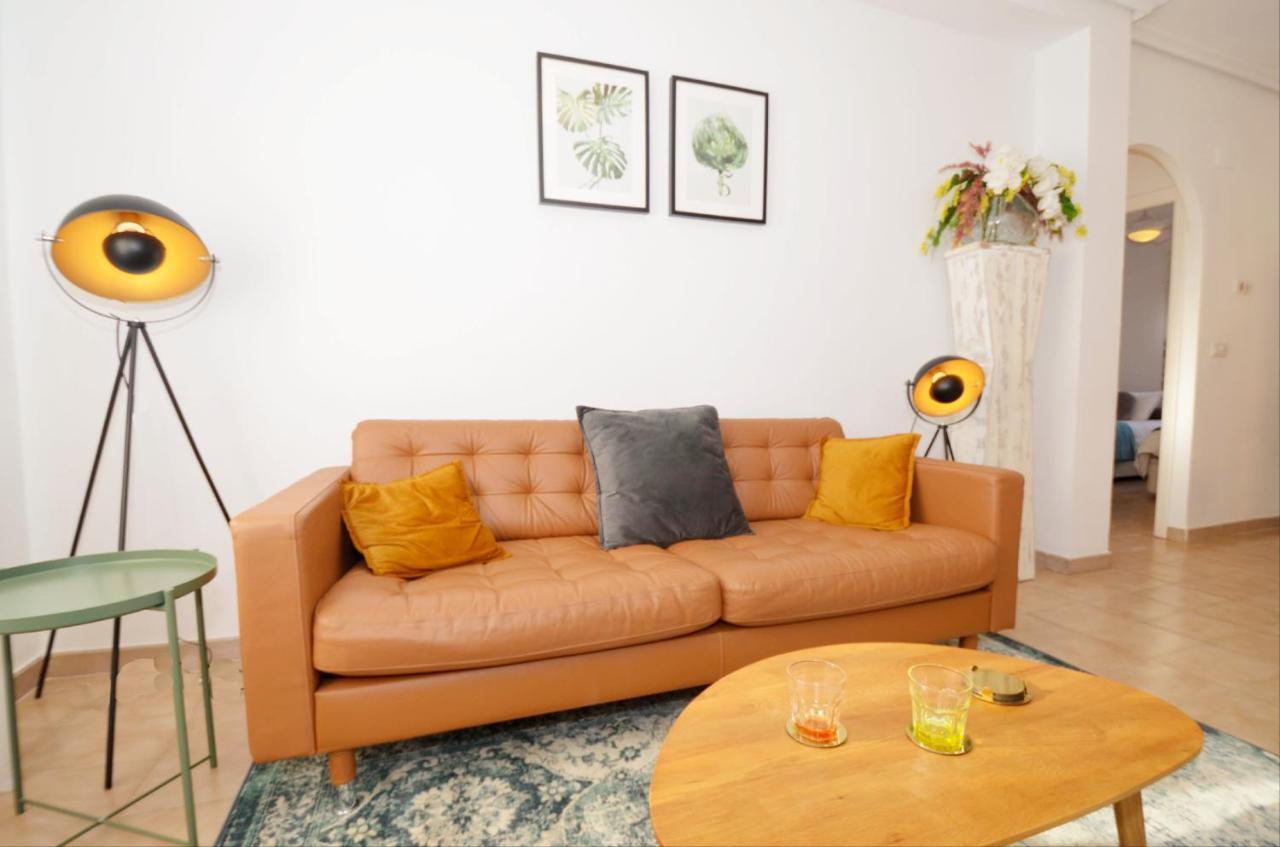 Punta Prima Pleasure With Private Parking In A Gated Community Close To The Beach Torrevieja Exterior foto